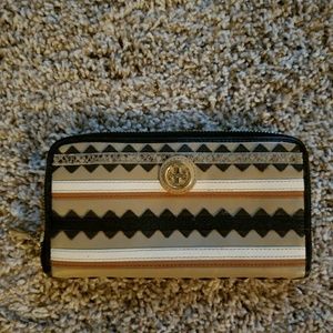 Tory Burch wallet